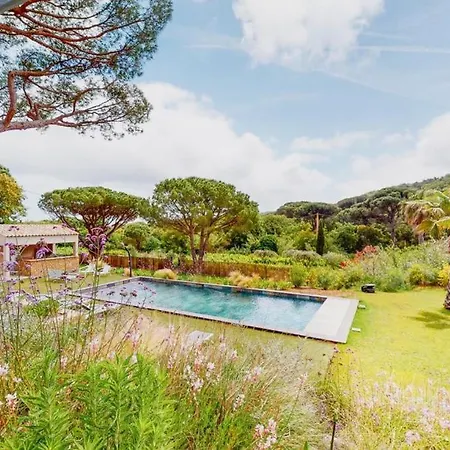 Σπίτι διακοπών Luxury In With Private Pool *