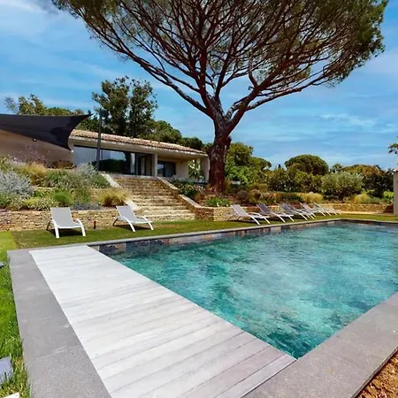 Luxury In With Private Pool Σπίτι διακοπών *